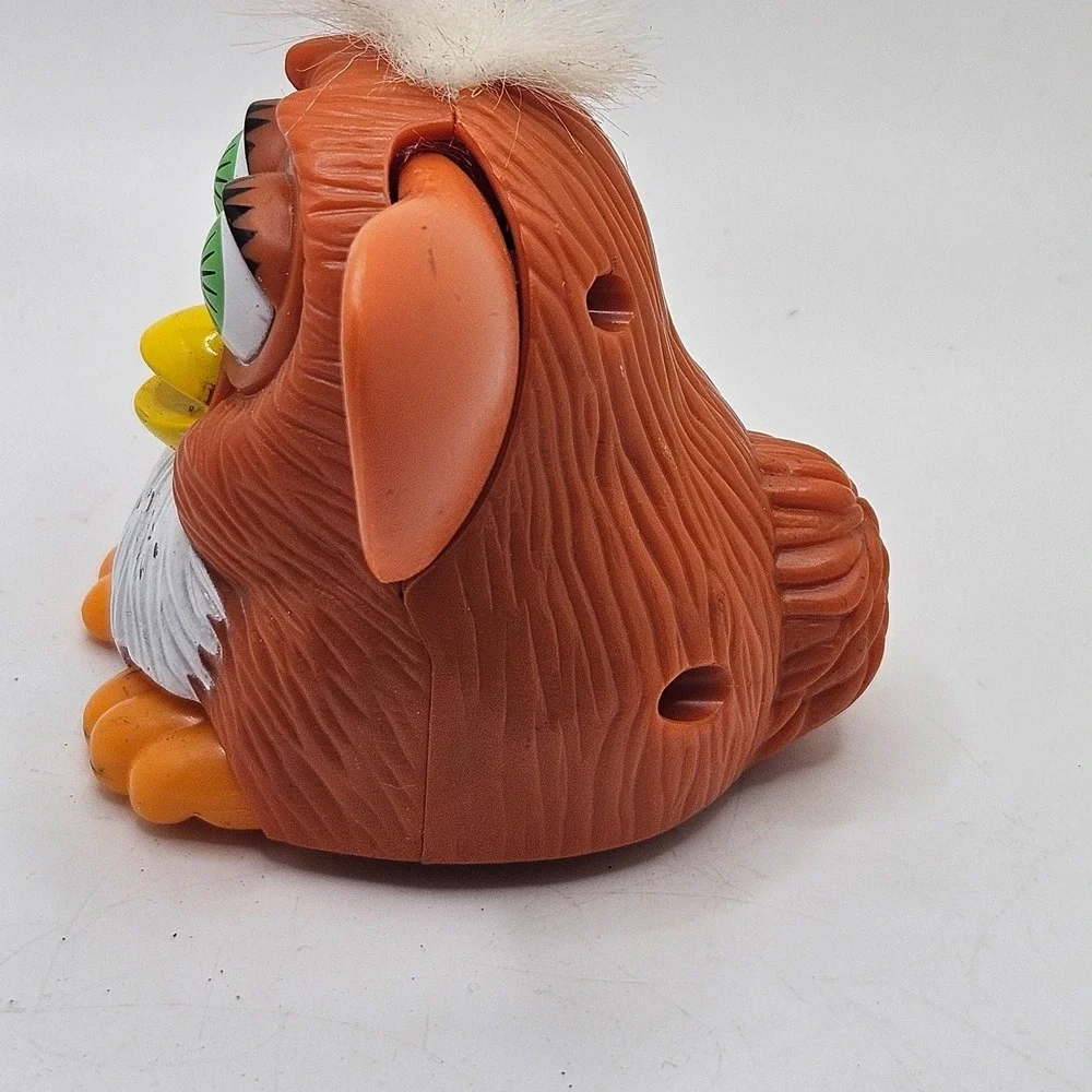 Vintage‎ 1998 Furby McDonald's Happy Meal Toy Rolling Moving Ears
